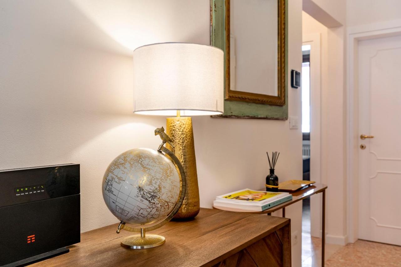Appartement Querini Suite-balcony On Canal, Close To San Marco *