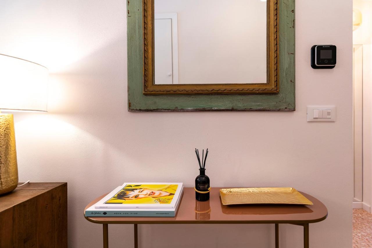 Querini Suite-balcony On Canal, Close To San Marco Venise