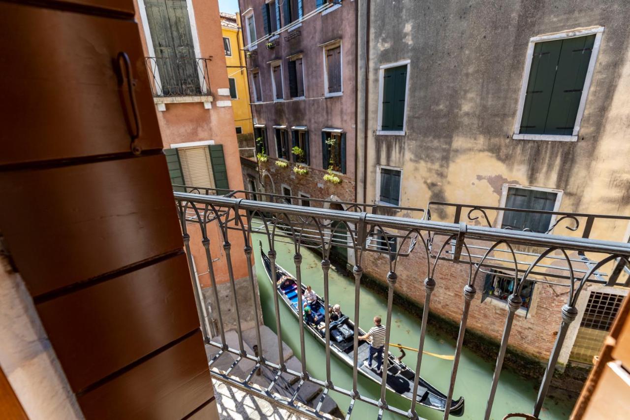 Querini Suite-balcony On Canal, Close To San Marco Appartement