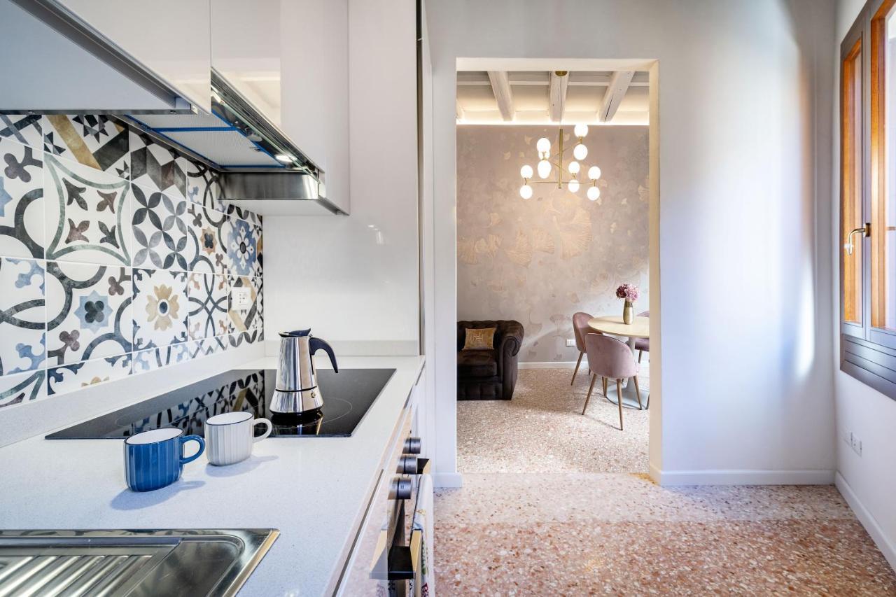 Querini Suite-balcony On Canal, Close To San Marco Appartement Venise